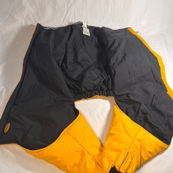 Muttlucks Revereable Dog Snowsuit- Yellow/Black - Picture 5 of 6